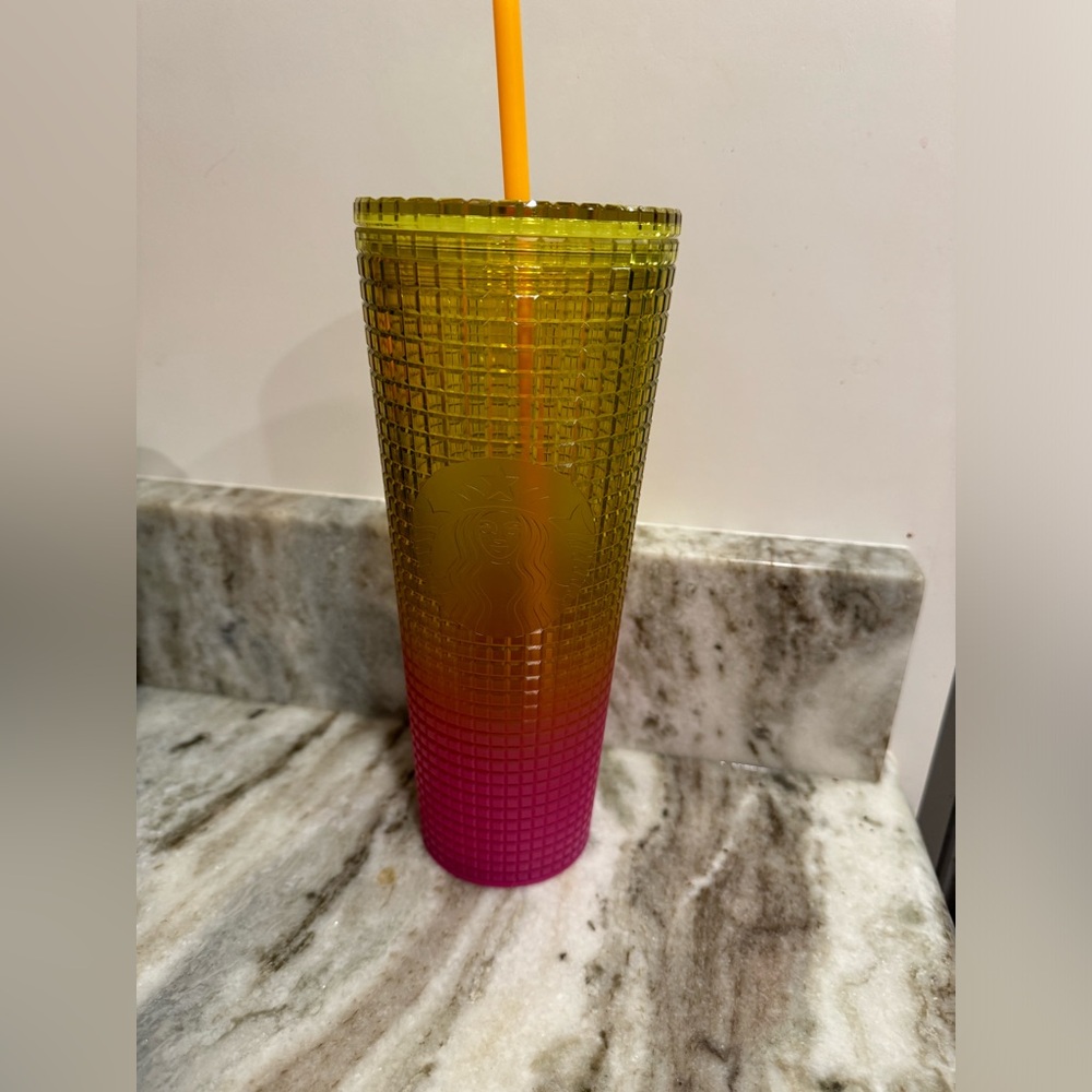 Starbucks Tumbler Venti 24 oz Summer 2022 Lemon Pink Gradient